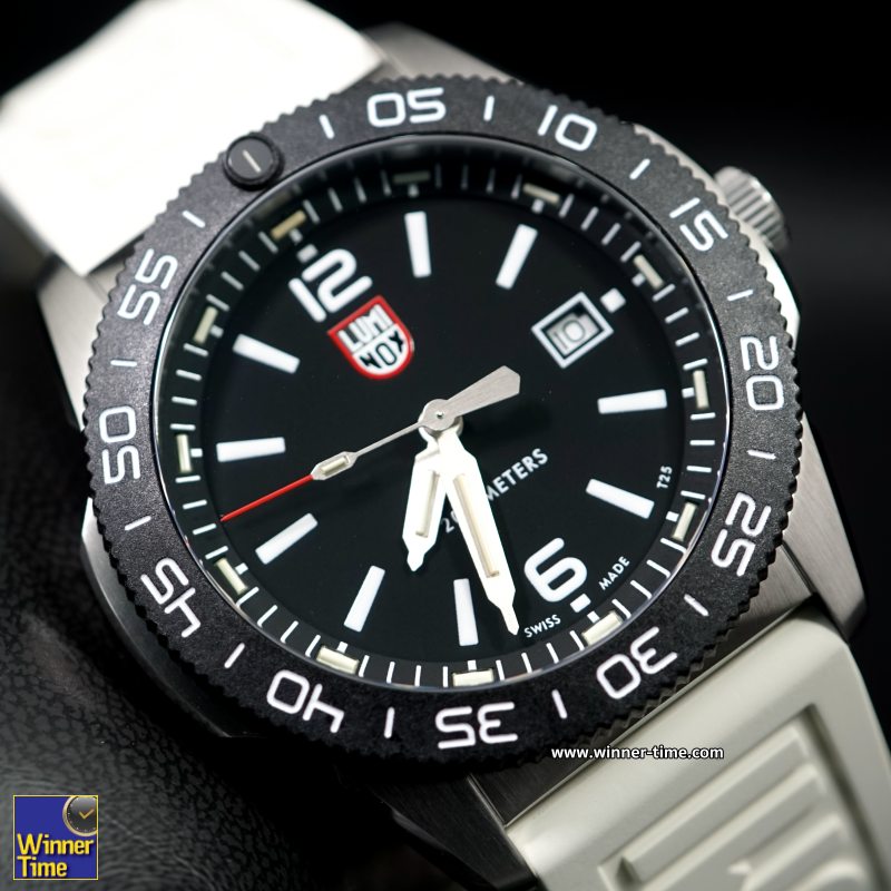 นาฬิกา LUMINOX Pacific Diver Rubber Strap รุ่น XS.3121.WF (สายยางสีขาว)