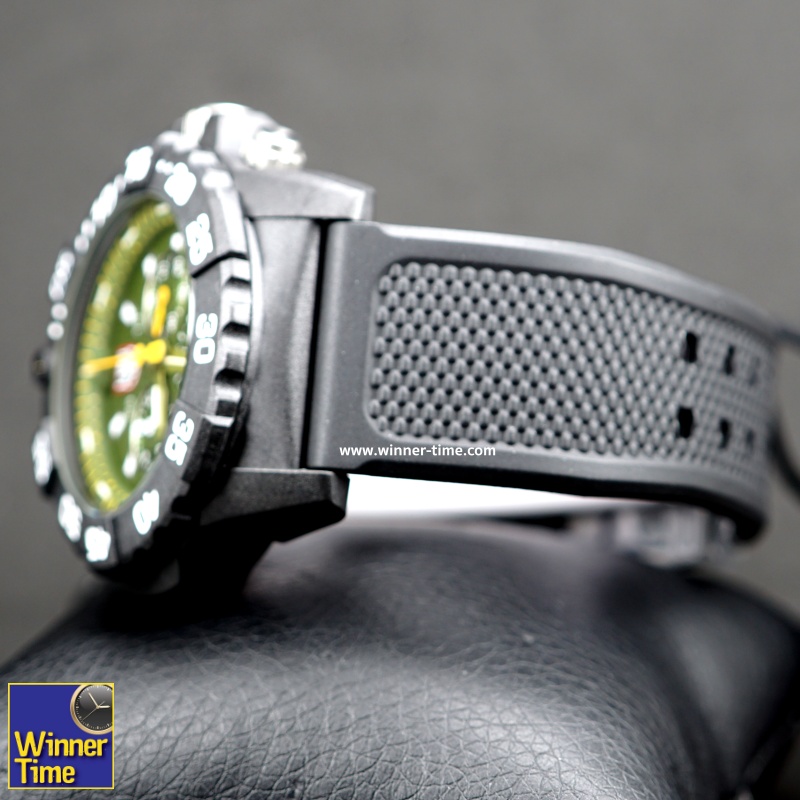 นาฬิกาLuminox NAVY SEAL CARBONOX™ CHRONOGRAPH 3580 SERIES รุ่น XS.3597