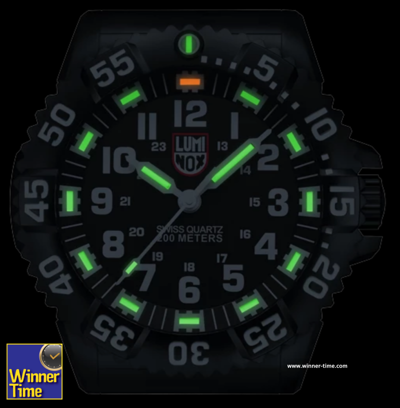 นาฬิกาแขวนผนัง Luminox Wall Clock รุ่น XL.BIG.40