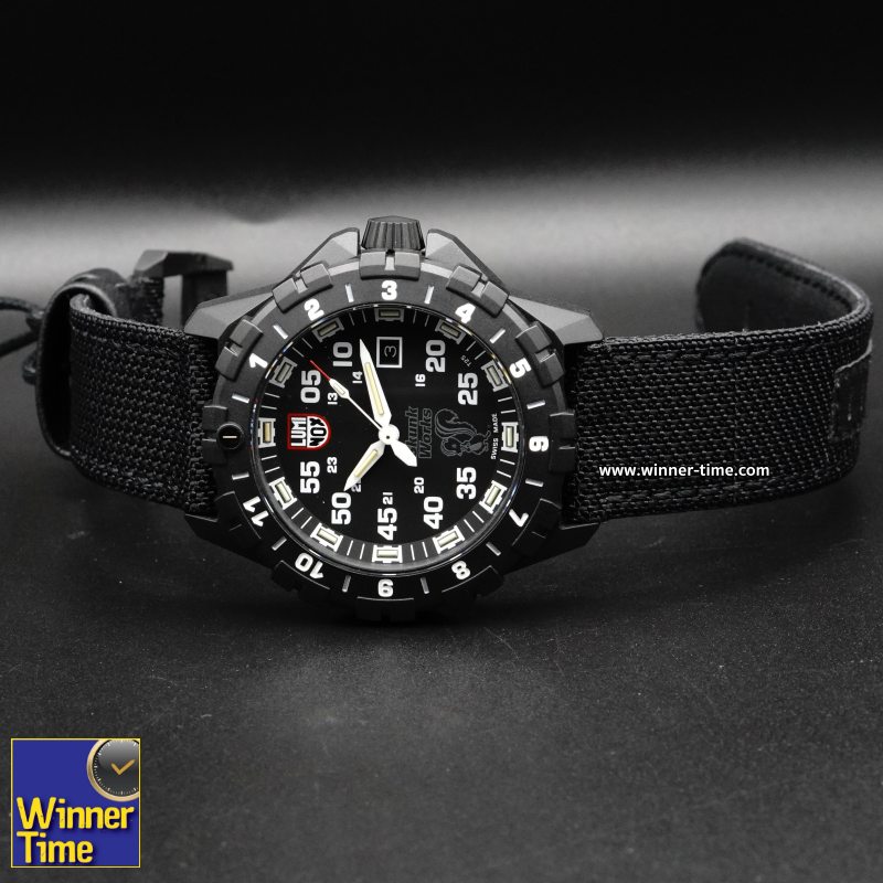 นาฬิกาข้อมือ LUMINOX F-117 NIGHTHAWK x Skunk Works 6440 Heritage รุ่น XA.6442.H.SET