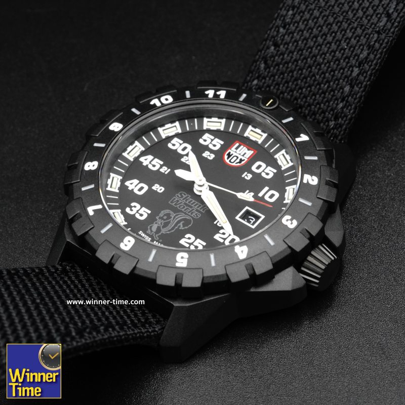 นาฬิกาข้อมือ LUMINOX F-117 NIGHTHAWK x Skunk Works 6440 Heritage รุ่น XA.6442.H.SET