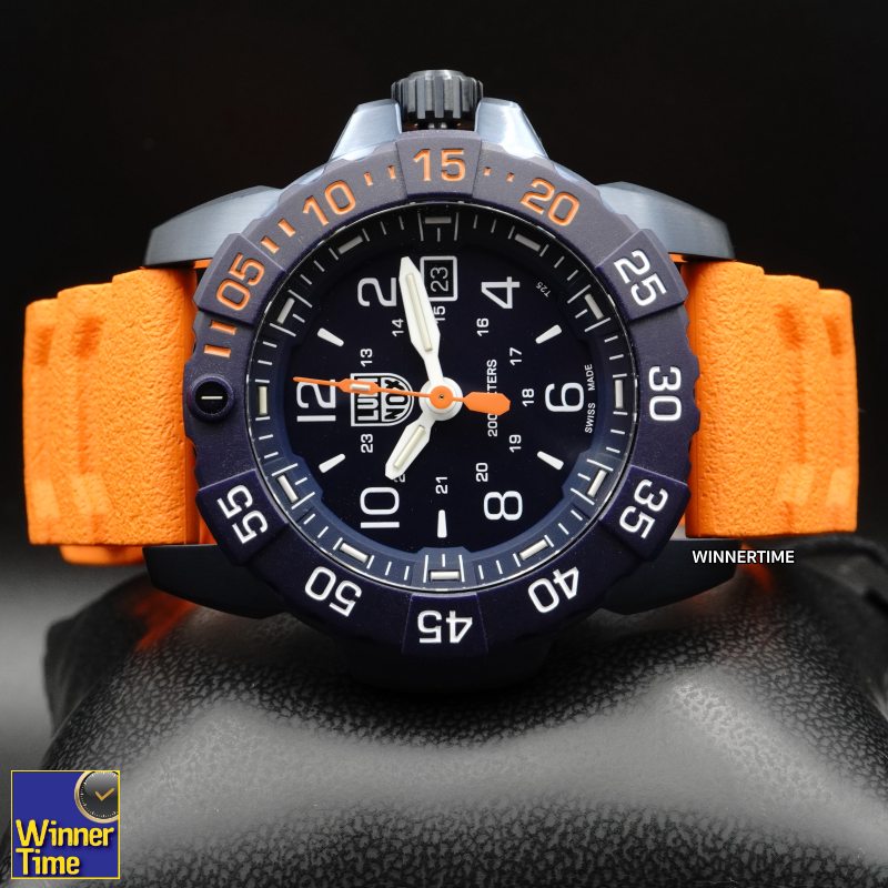 นาฬิกาข้อมือ LUMINOX 3253.CBNSF.SET Navy SEAL Foundation Back To The Blue Military Diver Watch 45 mm รุ่น XS.3253.CONSF.SE (สายส้ม)