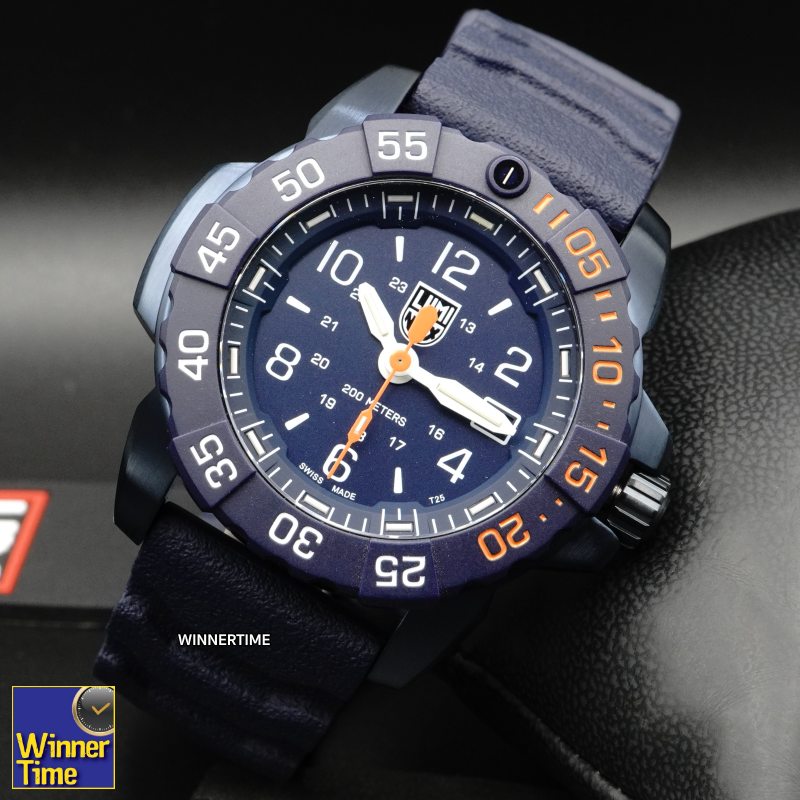 นาฬิกาข้อมือ LUMINOX 3253.CBNSF.SET Navy SEAL Foundation Back To The Blue Military Diver Watch 45 mm รุ่น XS.3253.CONSF.SET (สายน้ำเงิน)