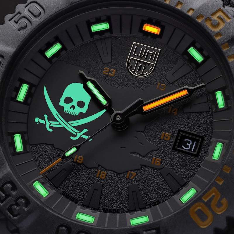 นาฬิกาข้อมือ LUMINOX Pirates 3050 Series - 3051.PIR.LE Limited Edition รุ่น XS.3051.PIR.LE ผลิตจำนวนจำกัดเพียง 888 เรือนทั่วโลกทั่วโลก