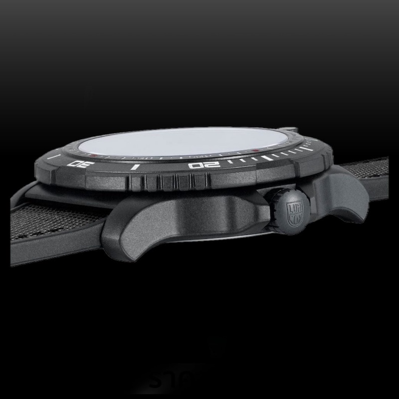 นาฬิกาข้อมือ LUMINOX ICE-SAR 1080 Series Outdoor Watch 46 mm รุ่น XL.1081