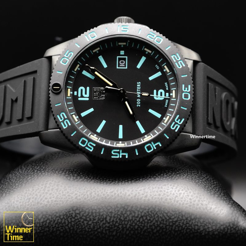 นาฬิกาข้อมือLUMINOX Pacific Diver Transformative Teal Limited Edition Color of the Year รุ่น XS.3124.N.SET