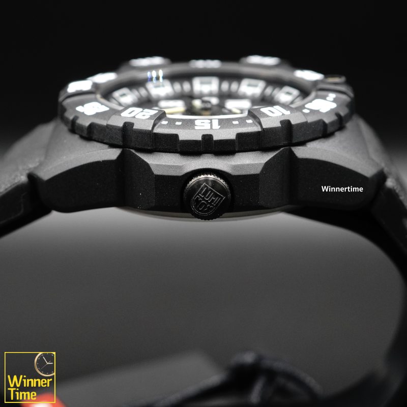 นาฬิกาข้อมือ LUMINOX NAVY SEAL 3550 SERIES รุ่น XS.3551